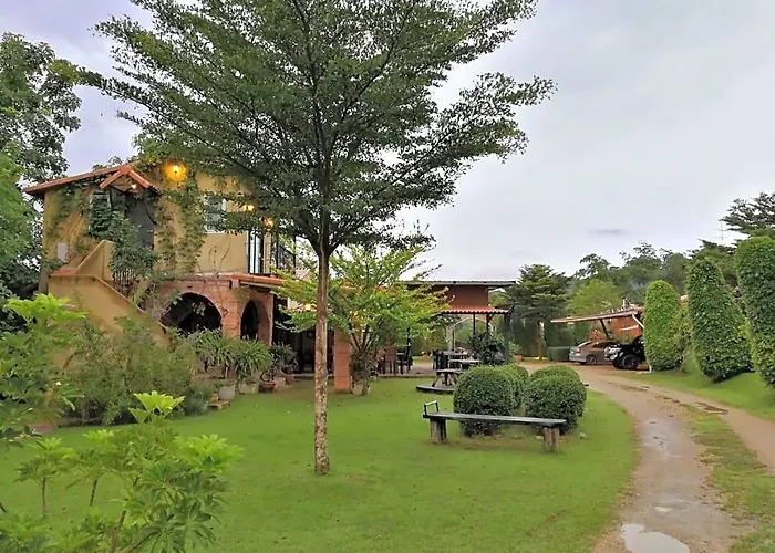 Tuscany Country Resort 3*