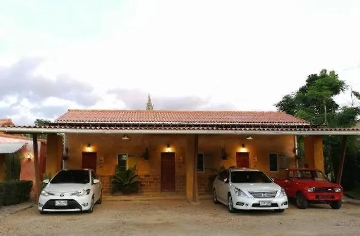 Tuscany Country รีสอร์ท 3*
