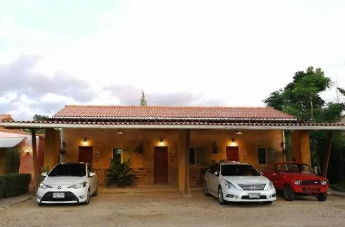 รีสอร์ท Tuscany Country 3*