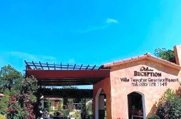รีสอร์ท Tuscany Country